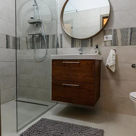 Uptown Deluxe Braşov
