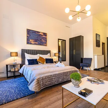 Uptown Deluxe * Braşov