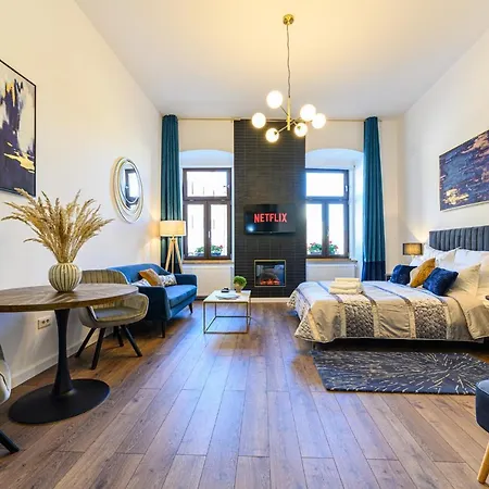 Uptown Deluxe Appartamento *