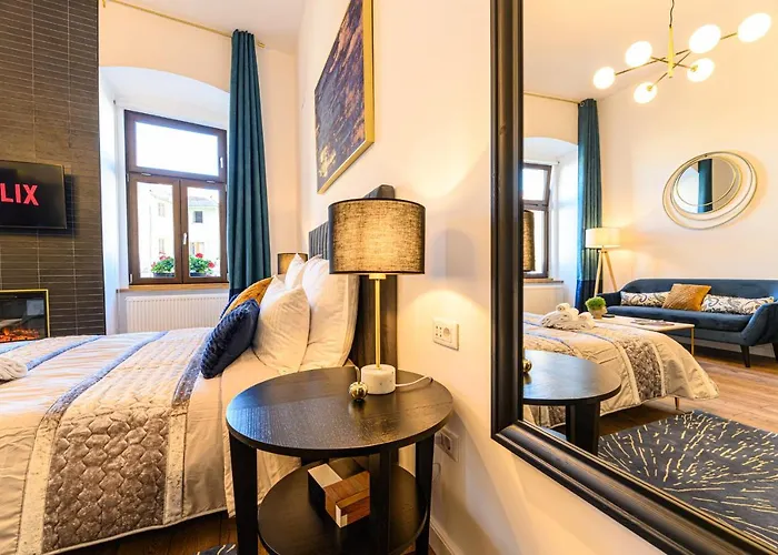 Uptown Deluxe * Braşov