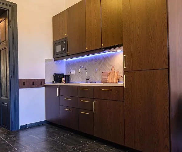 Uptown Deluxe * Braşov