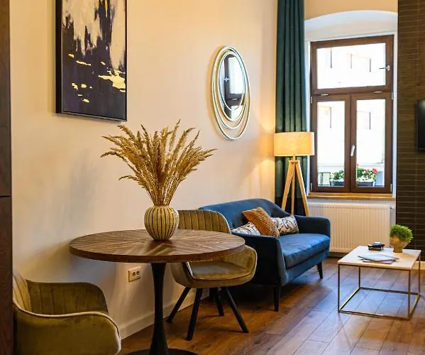 Uptown Deluxe 아파트